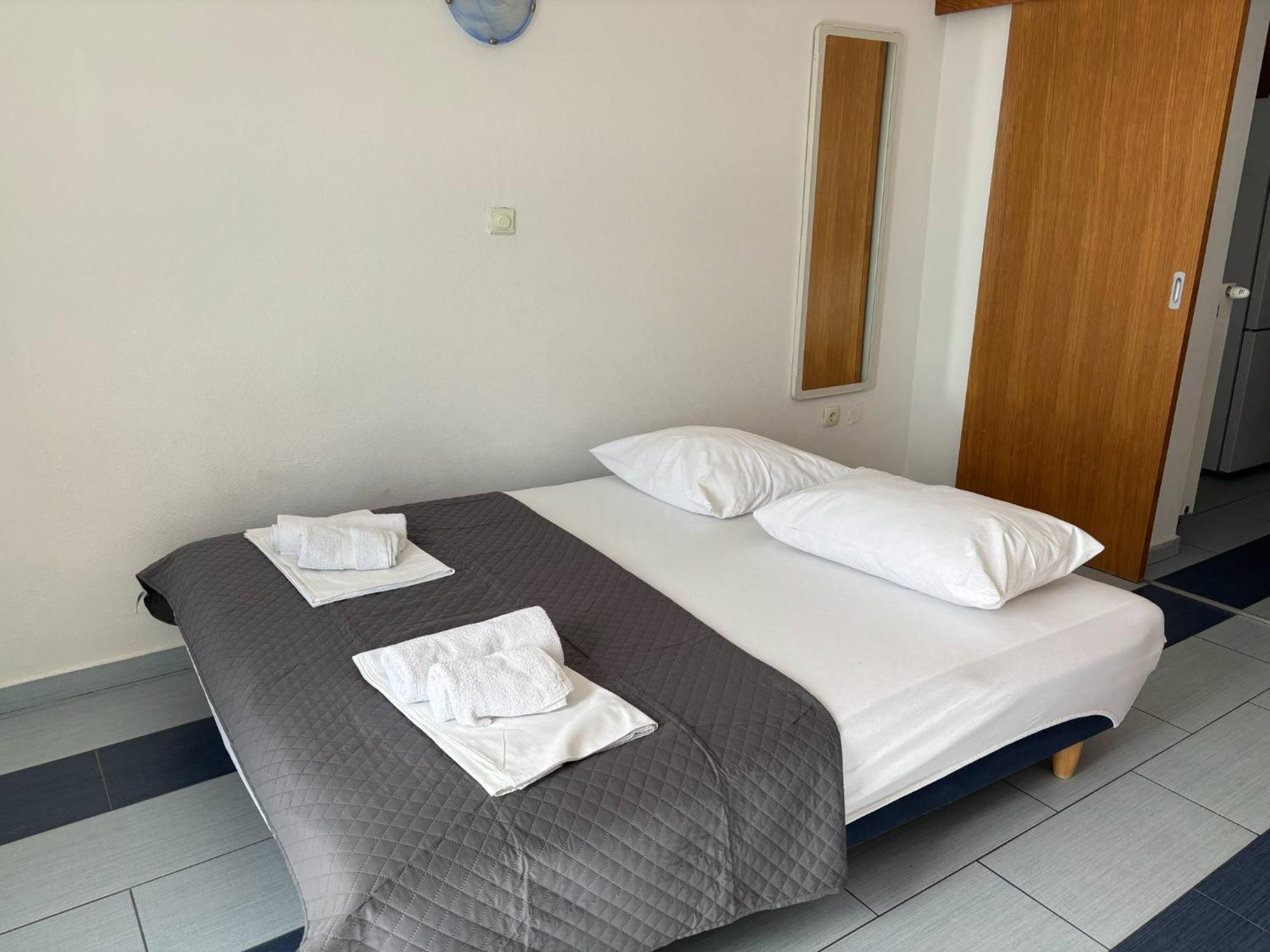 Apartments & Room Madi Сень Экстерьер фото