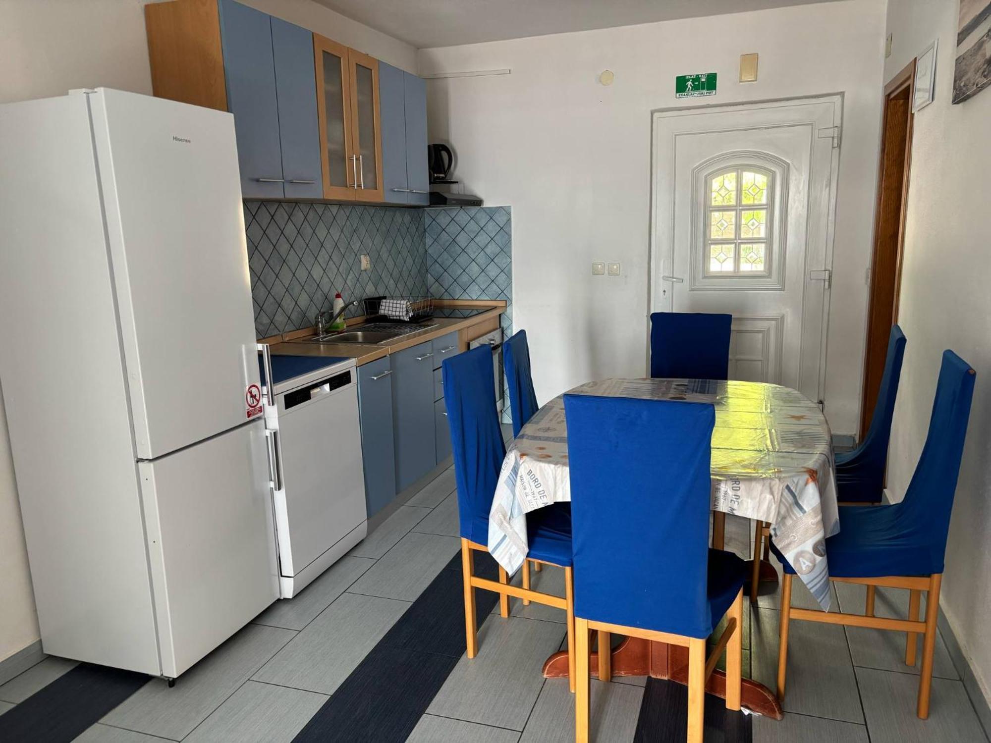 Apartments & Room Madi Сень Экстерьер фото